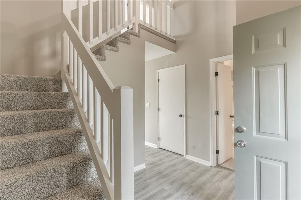 5401 NW 84th Court — photo 2