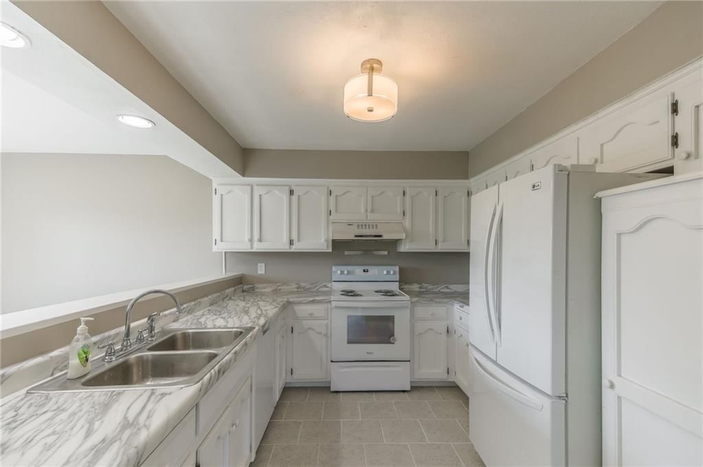 5401 NW 84th Court — photo 7