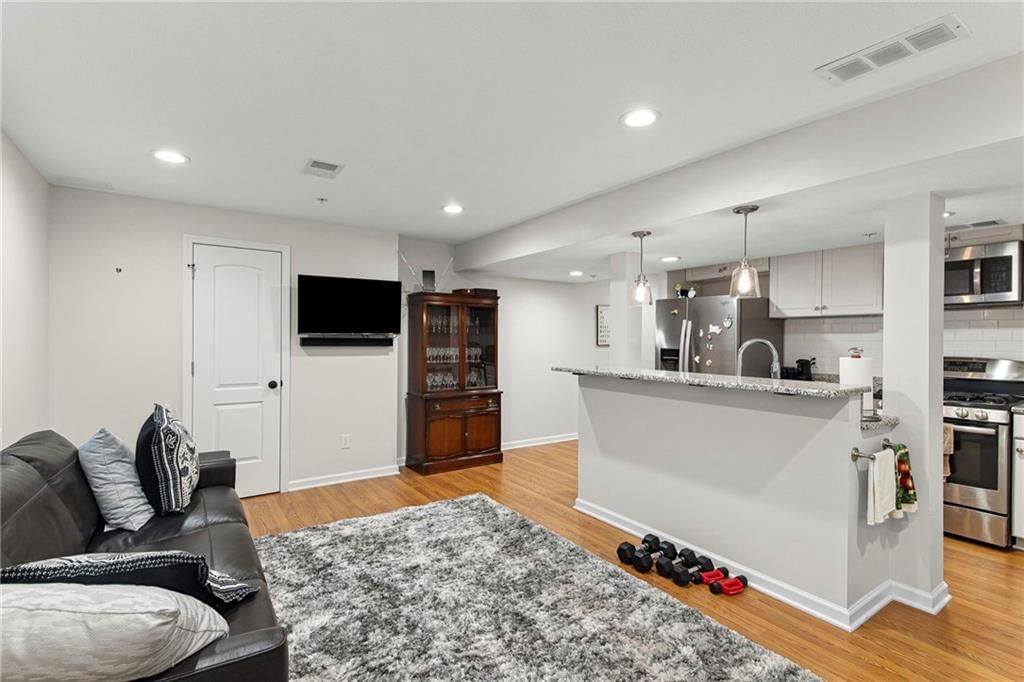 8892 Findley Street — photo 18