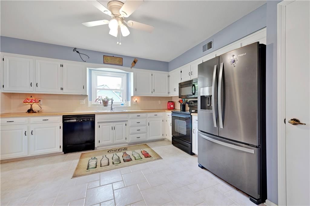 14719 W 84th Street — photo 11