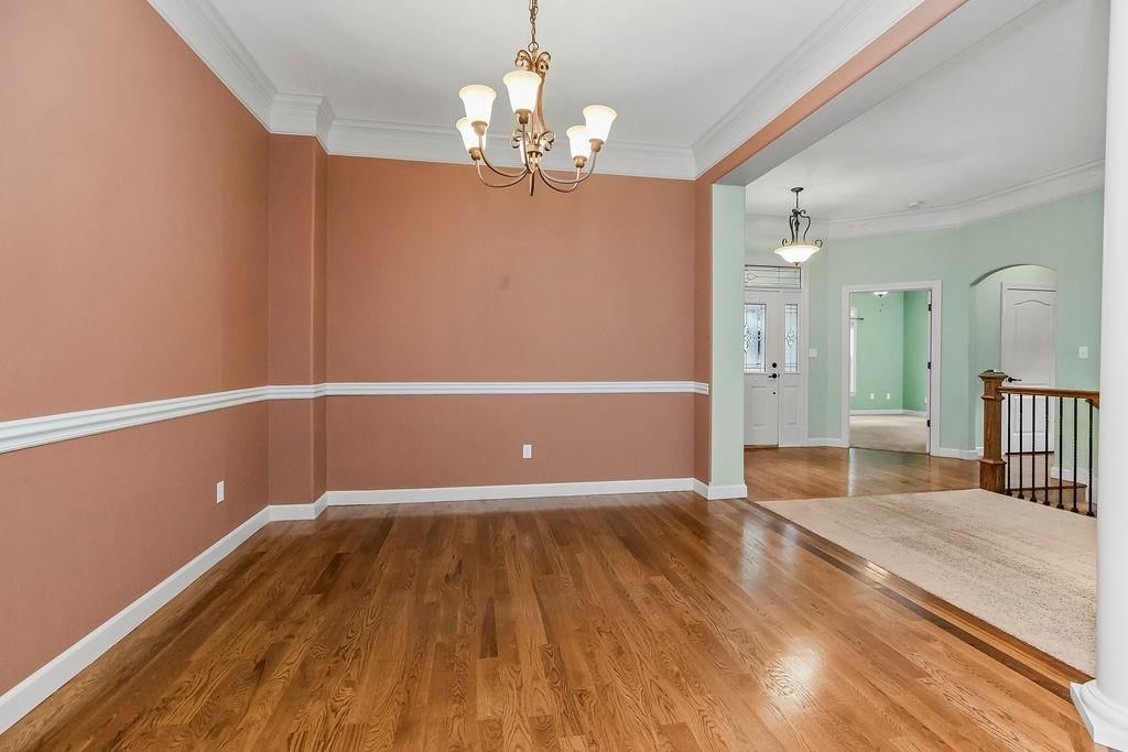 77 Continental Drive — photo 5