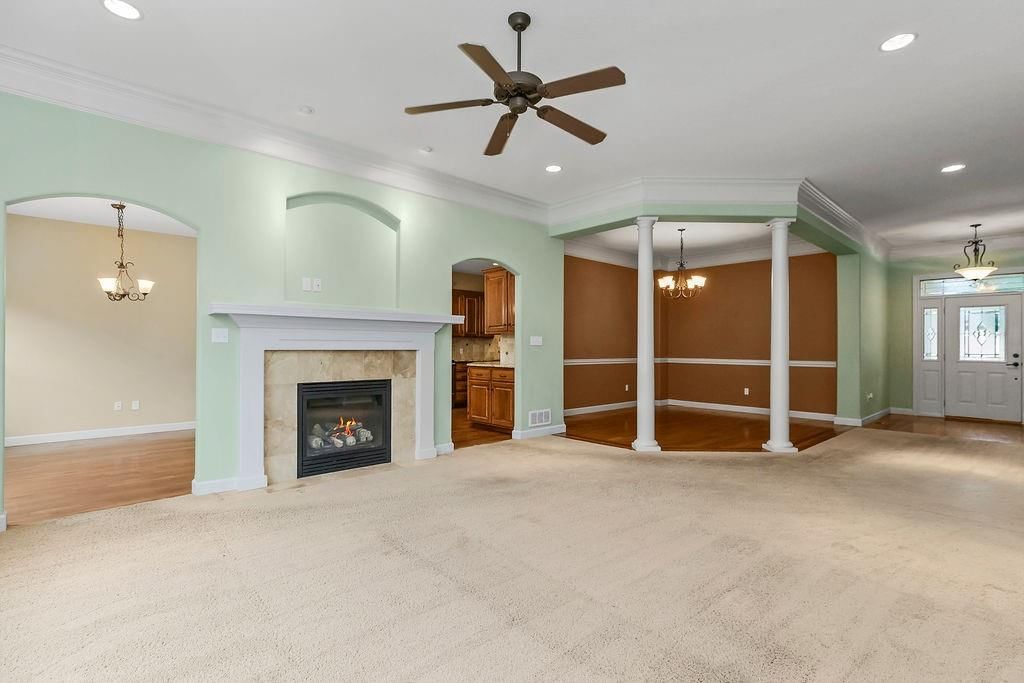 77 Continental Drive — photo 9