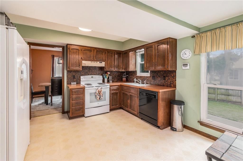 10226 Gillette Street — photo 14