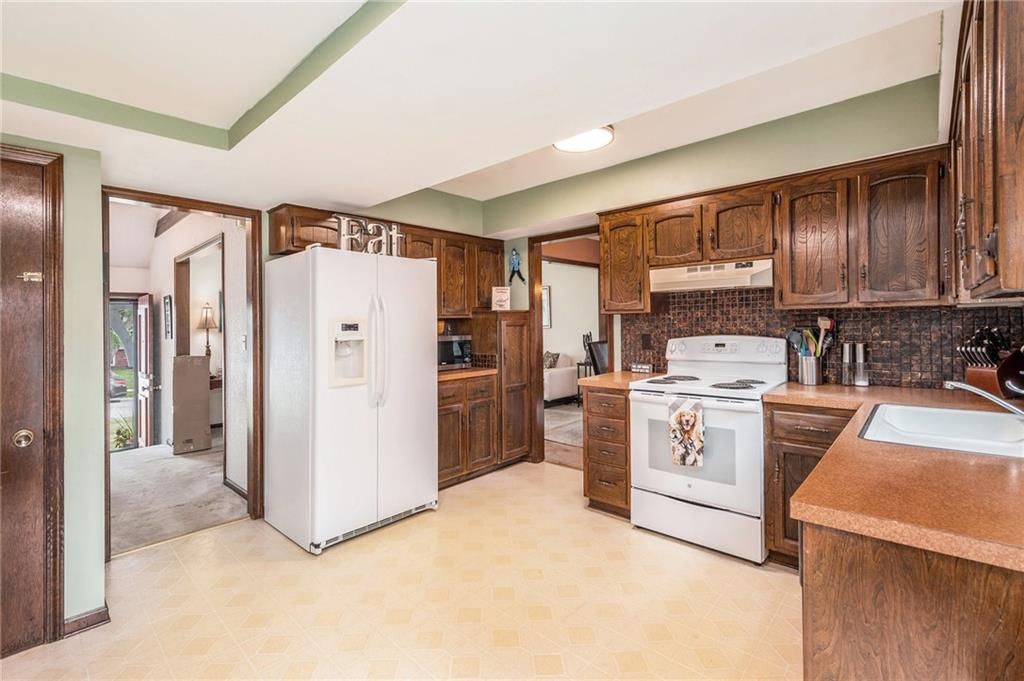 10226 Gillette Street — photo 15