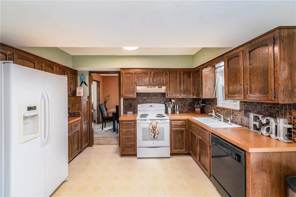 10226 Gillette Street — photo 16