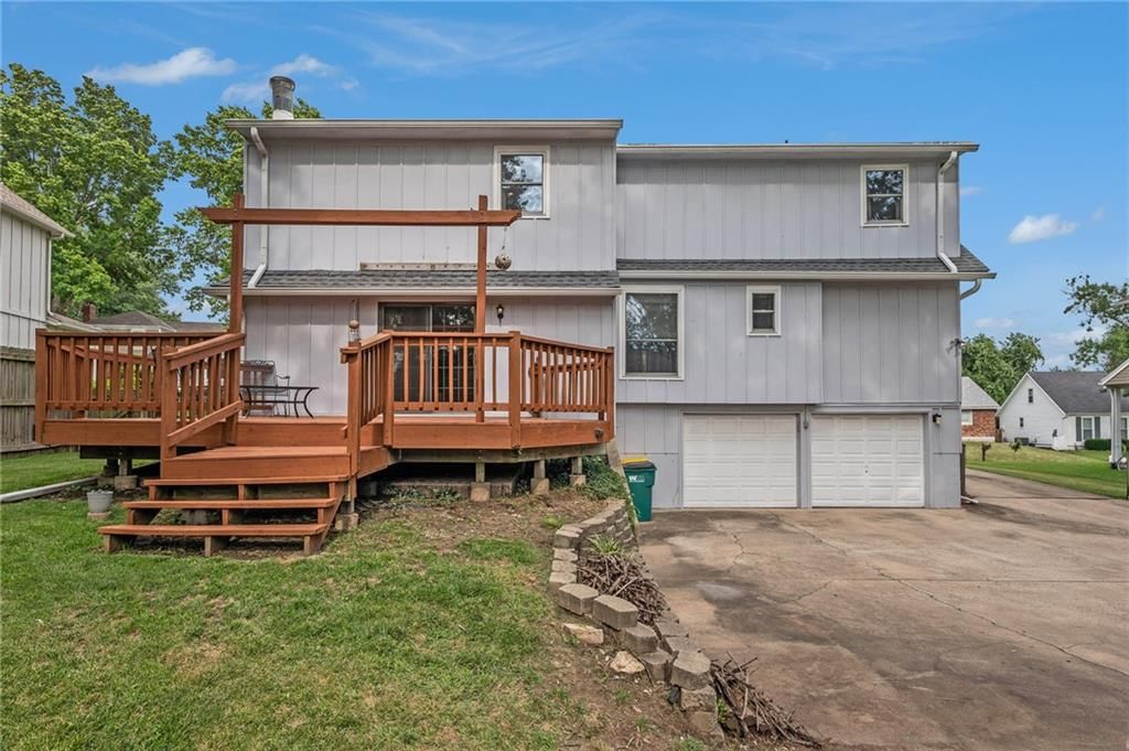 10226 Gillette Street — photo 26
