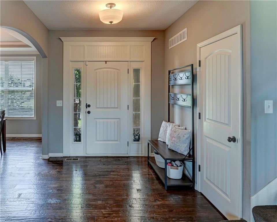 21927 W 96th Street — photo 11