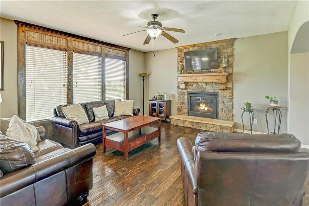 21927 W 96th Street — photo 24