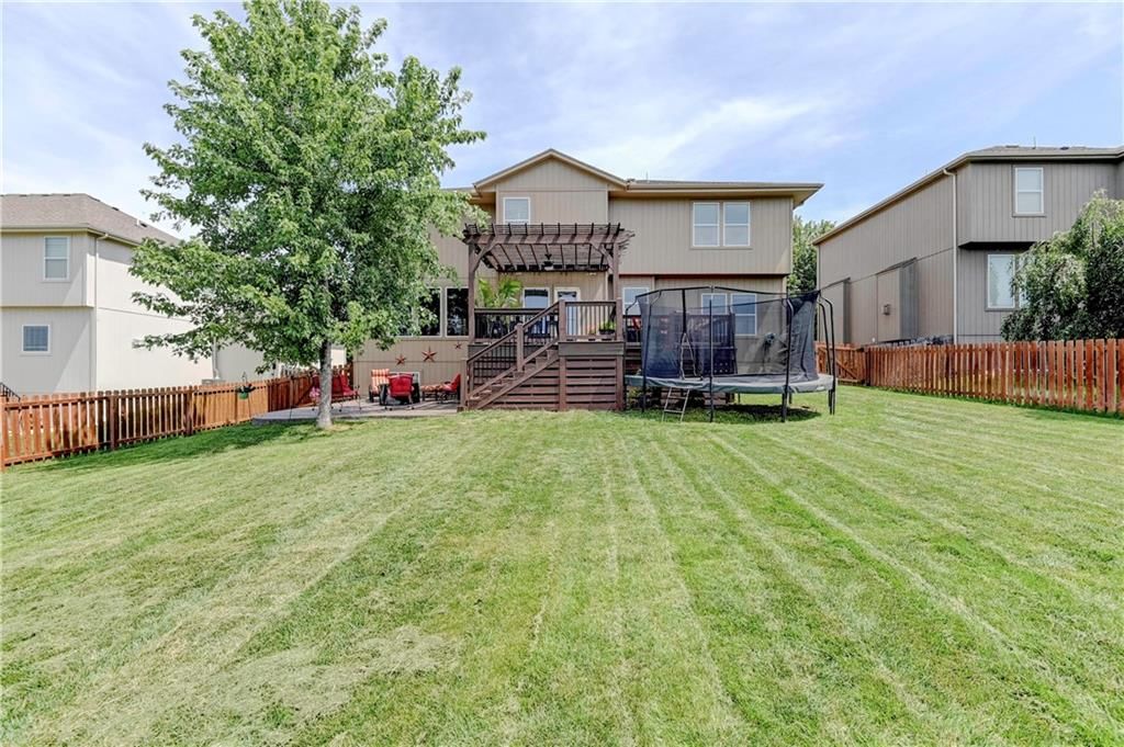 21927 W 96th Street — photo 10