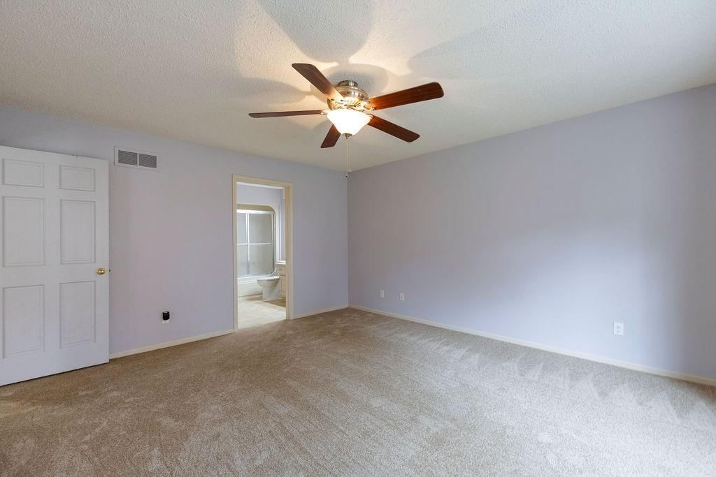 3906 Eastgate Drive — photo 16