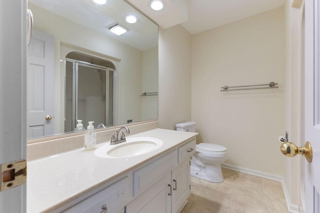 3906 Eastgate Drive — photo 6