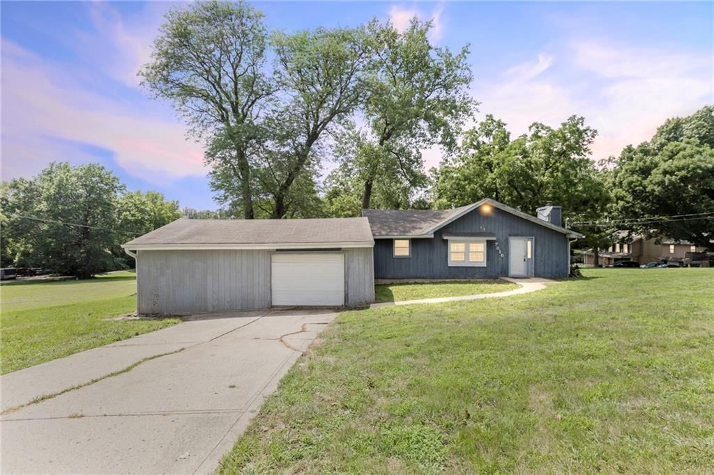 7816 N Broadway Street — photo 25