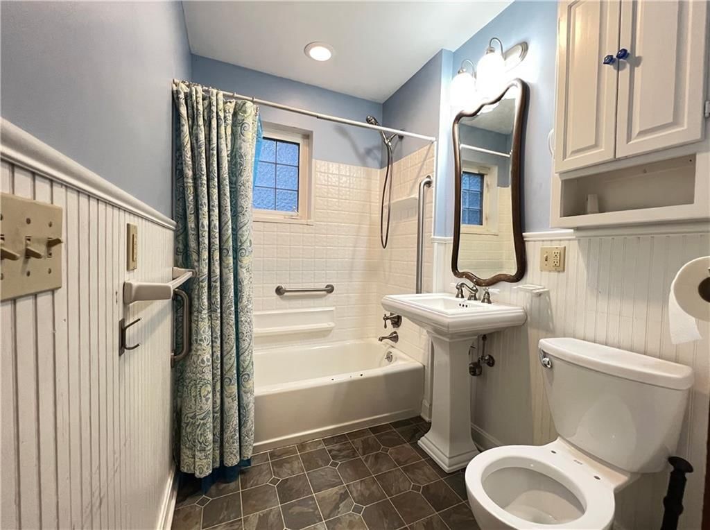 633 West 70th Street — photo 17