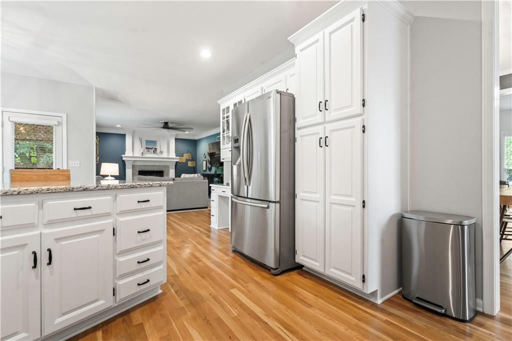 14707 Hadley Street — photo 8