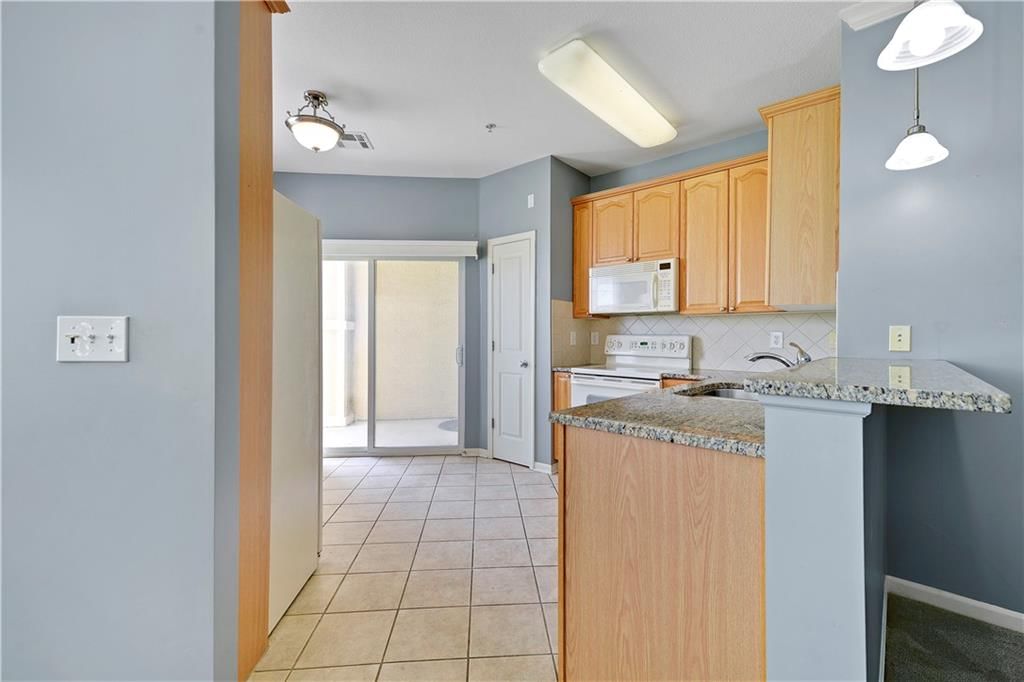 4523 W 159TH Terrace — photo 13