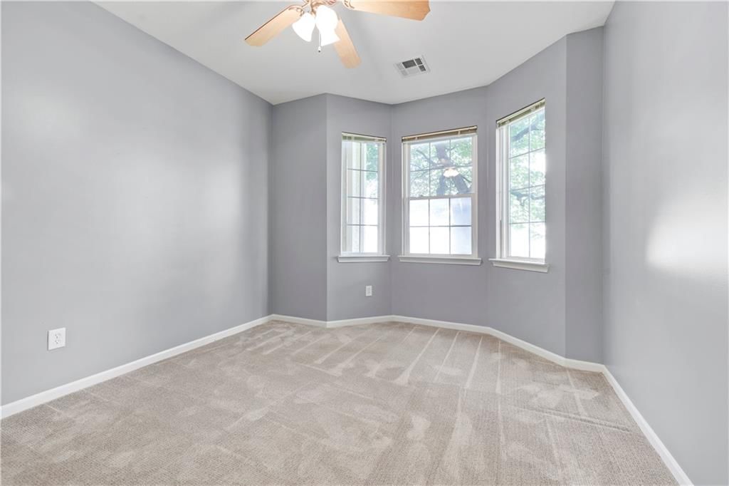 4523 W 159TH Terrace — photo 16