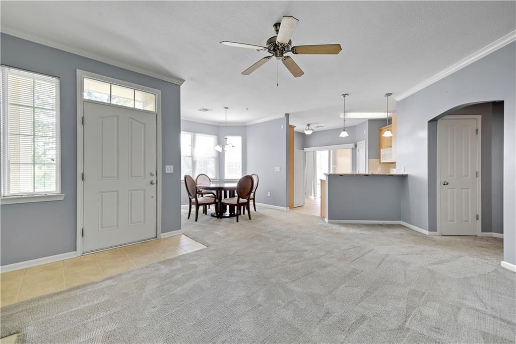 4523 W 159TH Terrace — photo 8
