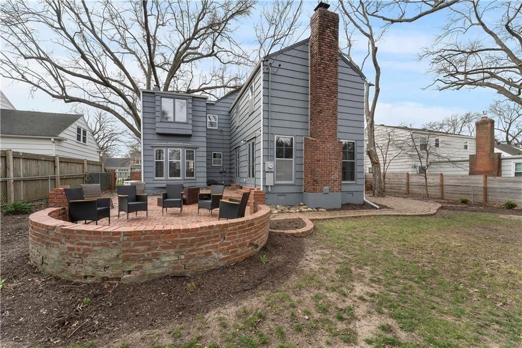 1212 W 69th Street — photo 35