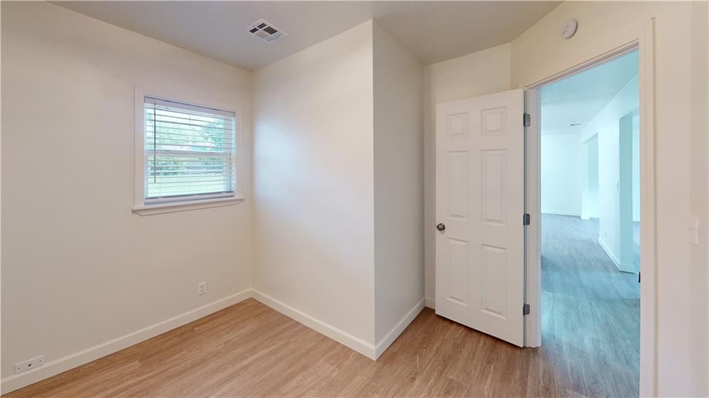 1119 N Commercial Street — photo 14