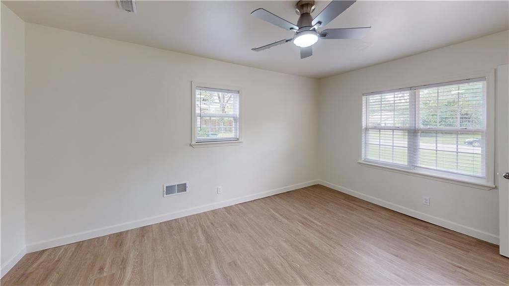 1119 N Commercial Street — photo 10