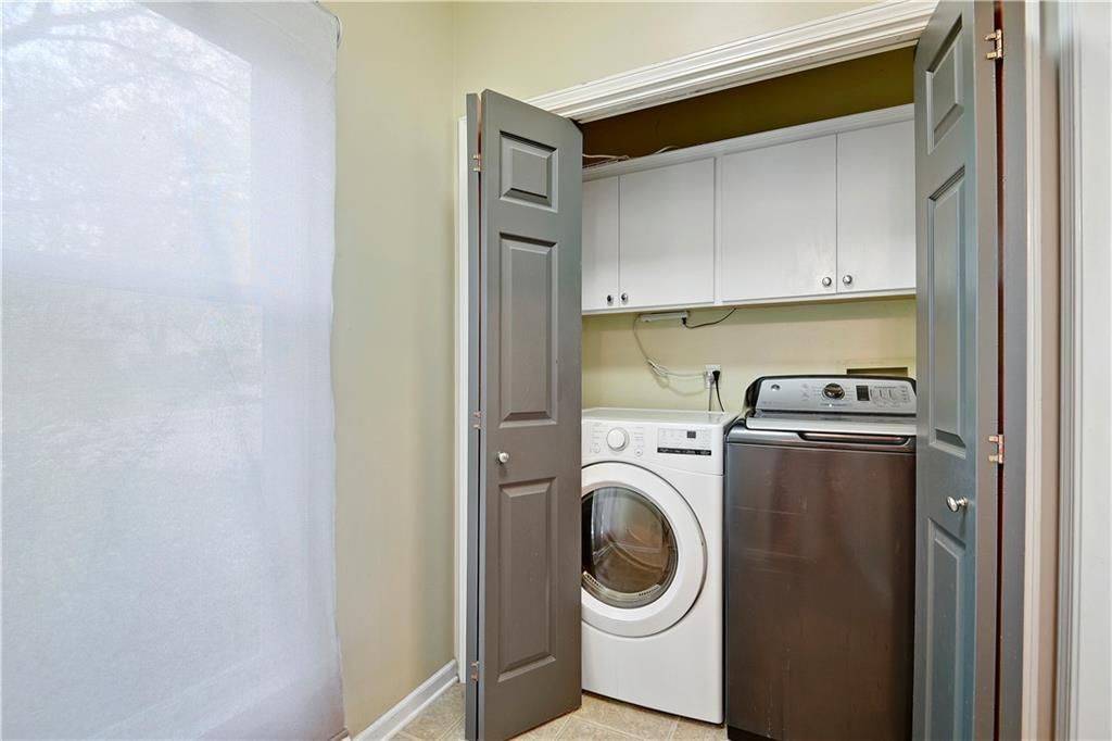 1721 NE Debonair Drive — photo 15