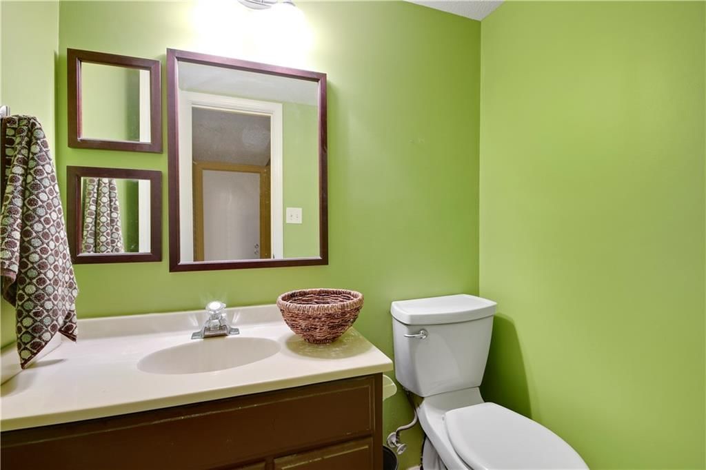 1721 NE Debonair Drive — photo 17