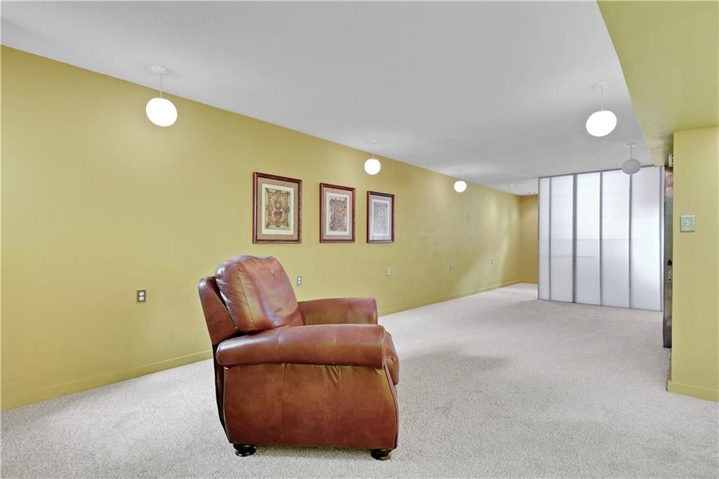 1721 NE Debonair Drive — photo 21