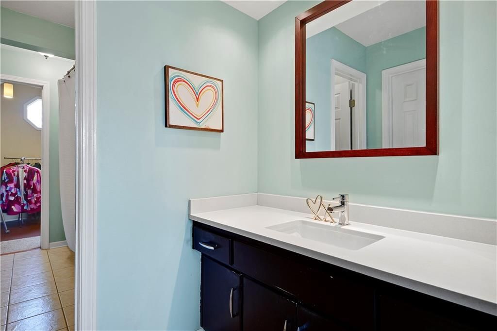 1721 NE Debonair Drive — photo 28