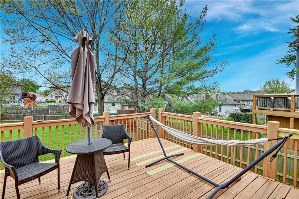 1721 NE Debonair Drive — photo 31