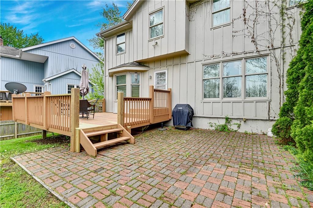 1721 NE Debonair Drive — photo 32