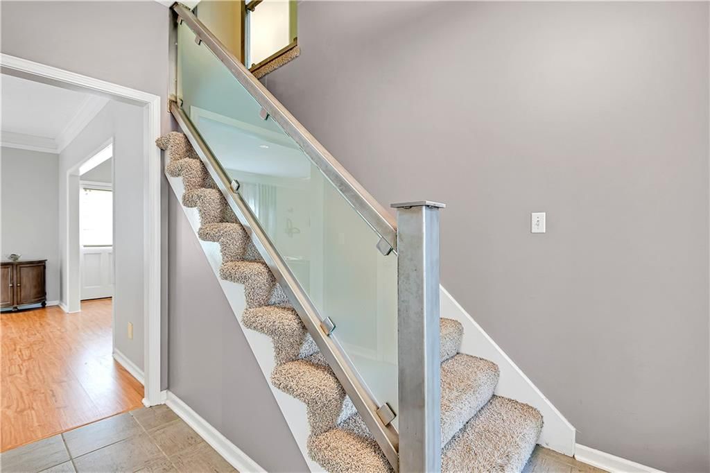 1721 NE Debonair Drive — photo 5