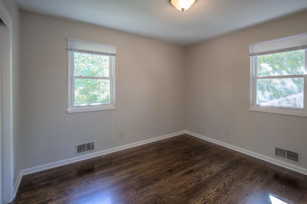 8901 Main Street — photo 12
