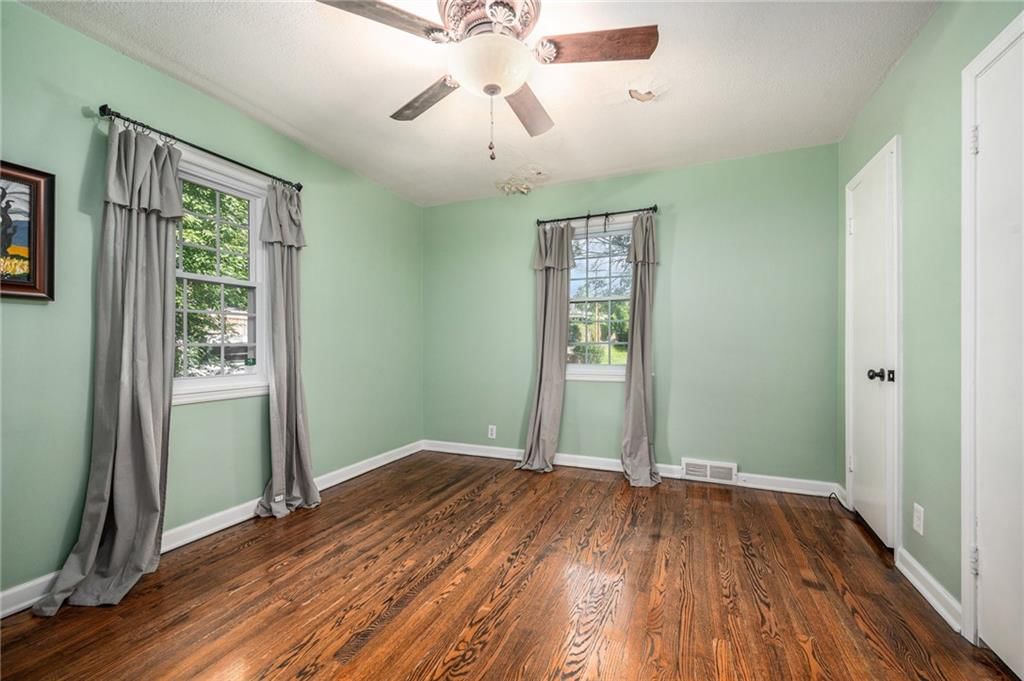 2114 Eugene Field Avenue — photo 7