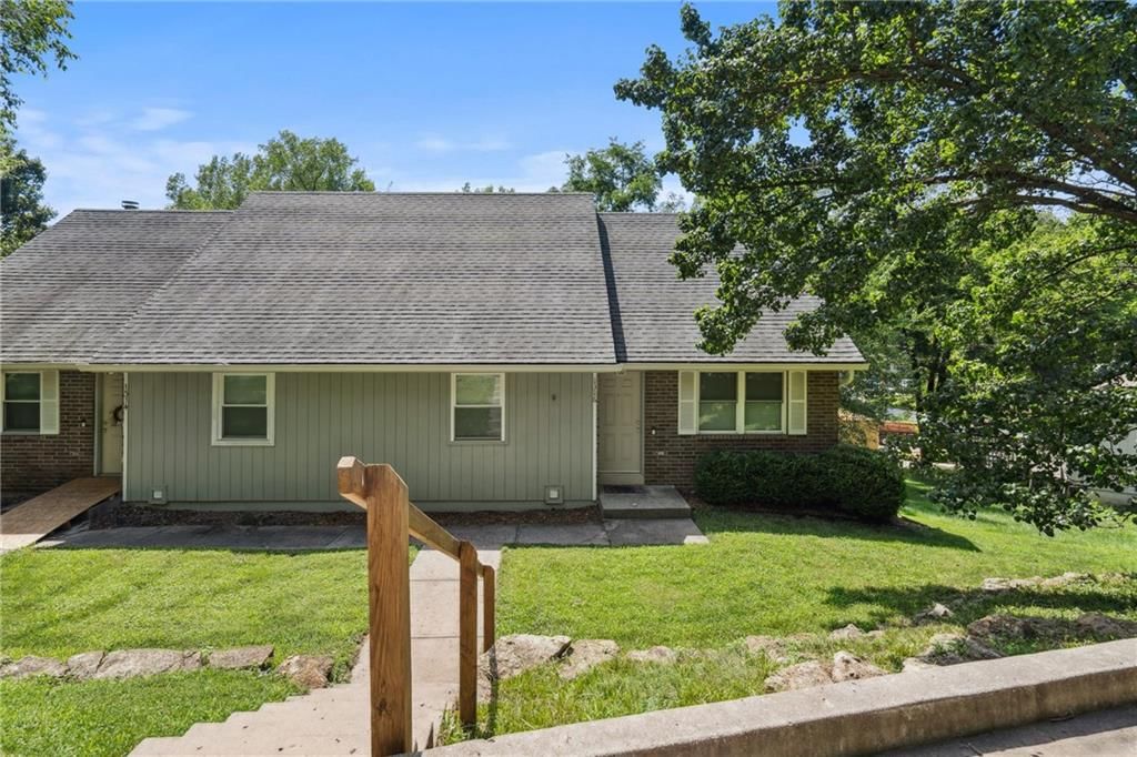1316 Walnut Street — photo 2