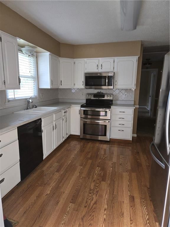 12213 W 93rd Street — photo 6