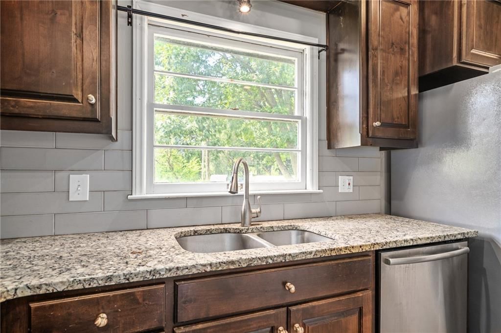 7101 EDGEWOOD Boulevard — photo 20