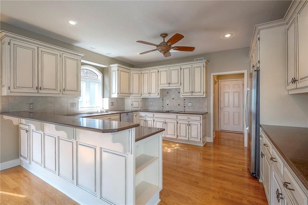 19402 W 98th Terrace — photo 10