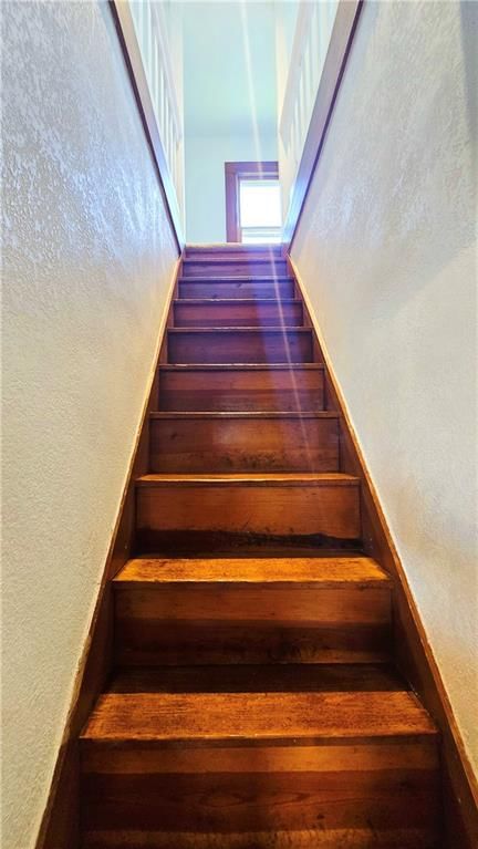 813 S National Avenue — photo 46