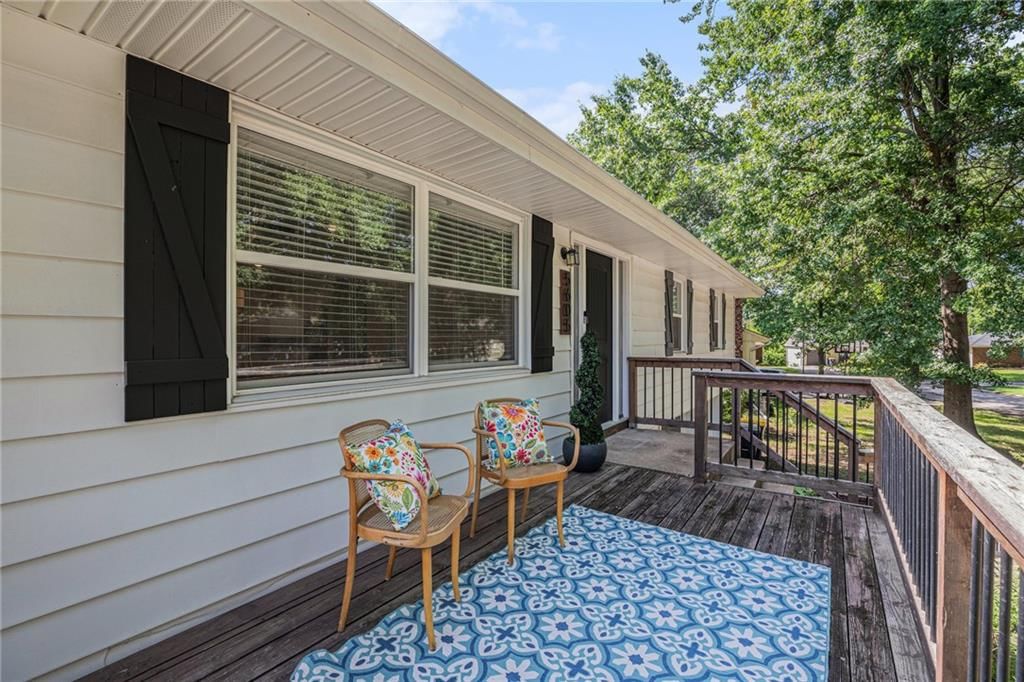 5605 N Wallace Avenue — photo 4