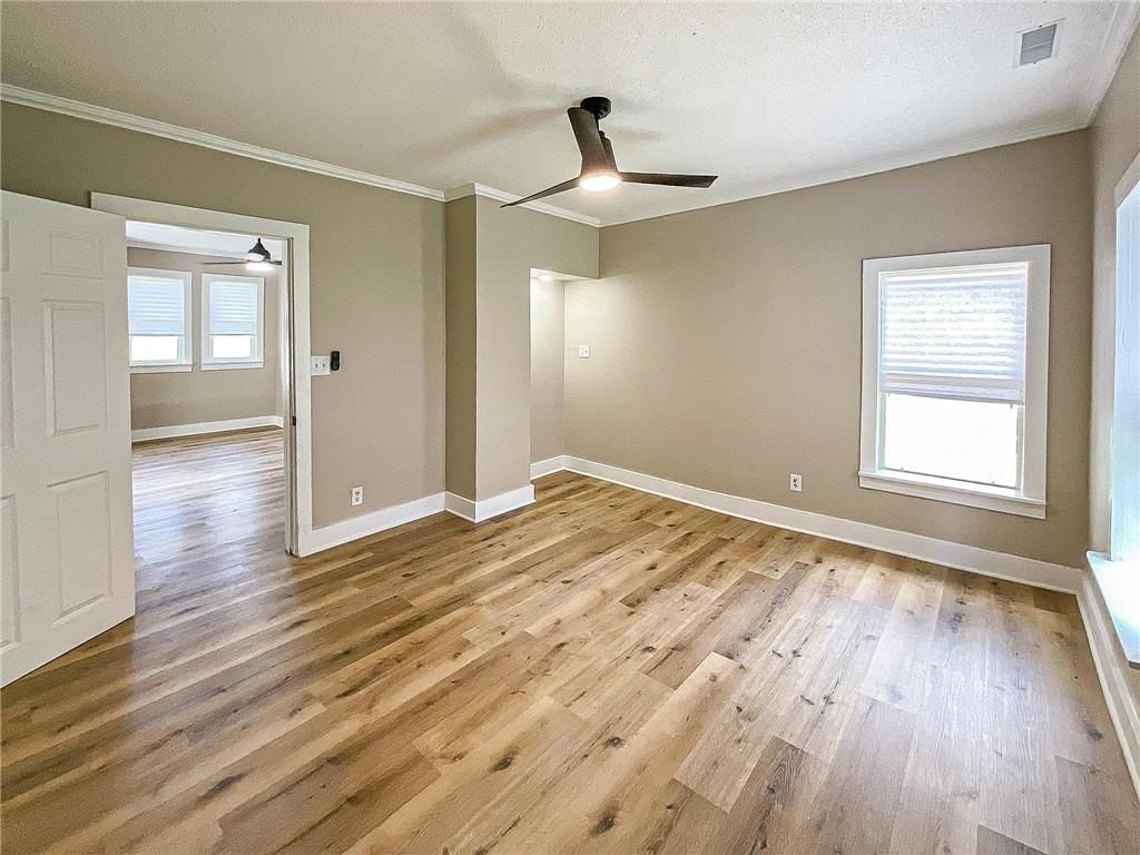 1302 E Broadway Boulevard — photo 18