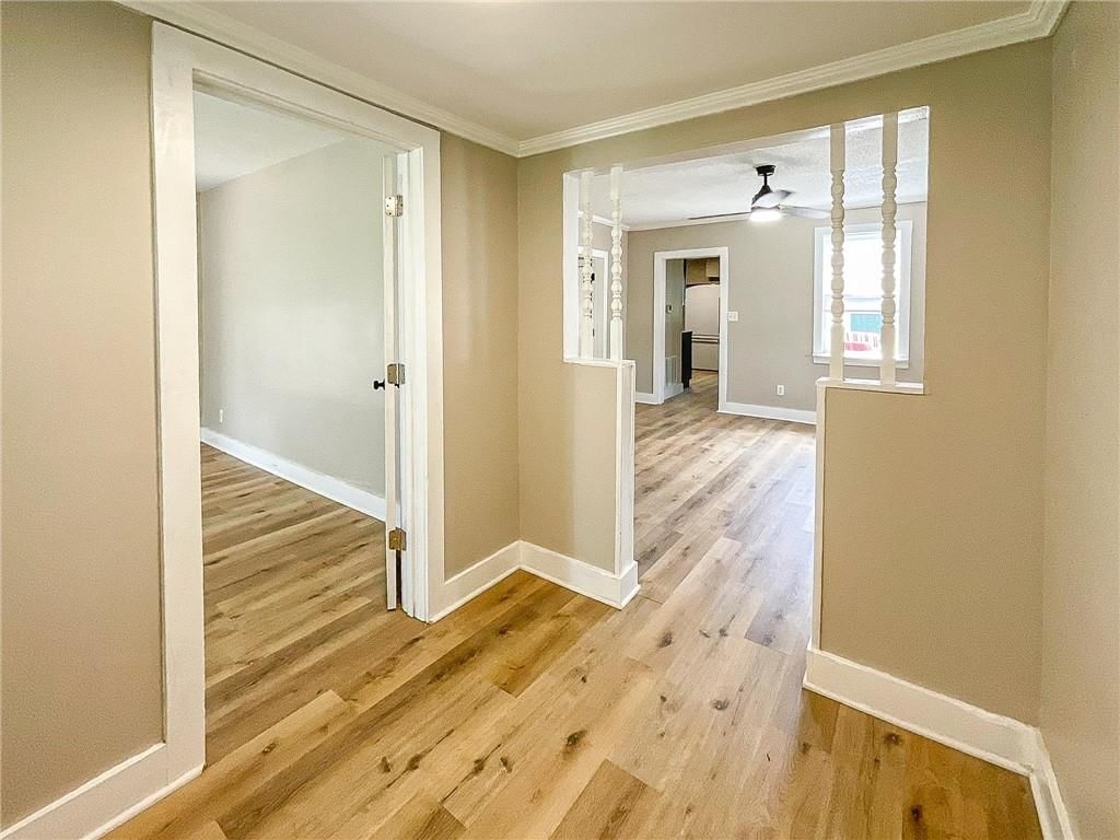 1302 E Broadway Boulevard — photo 4