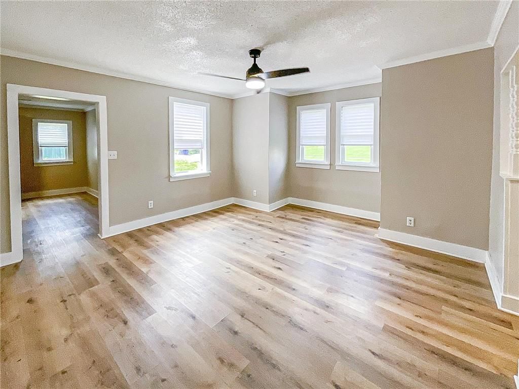 1302 E Broadway Boulevard — photo 5