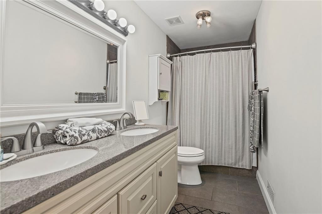 17201 Cerrito Drive — photo 14