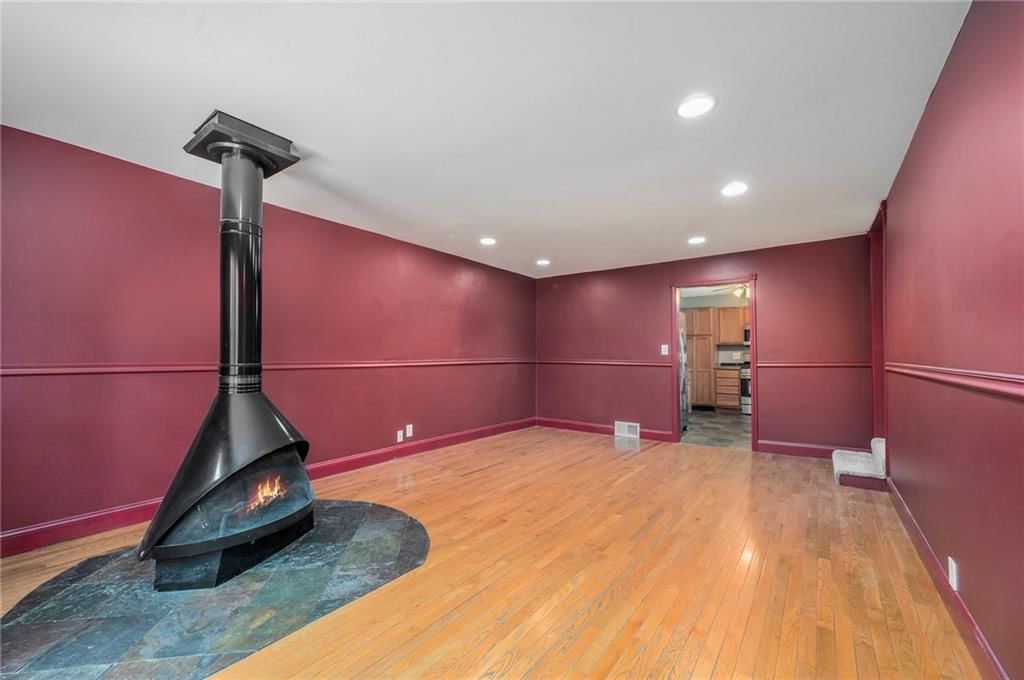 528 E Arthur Street — photo 6