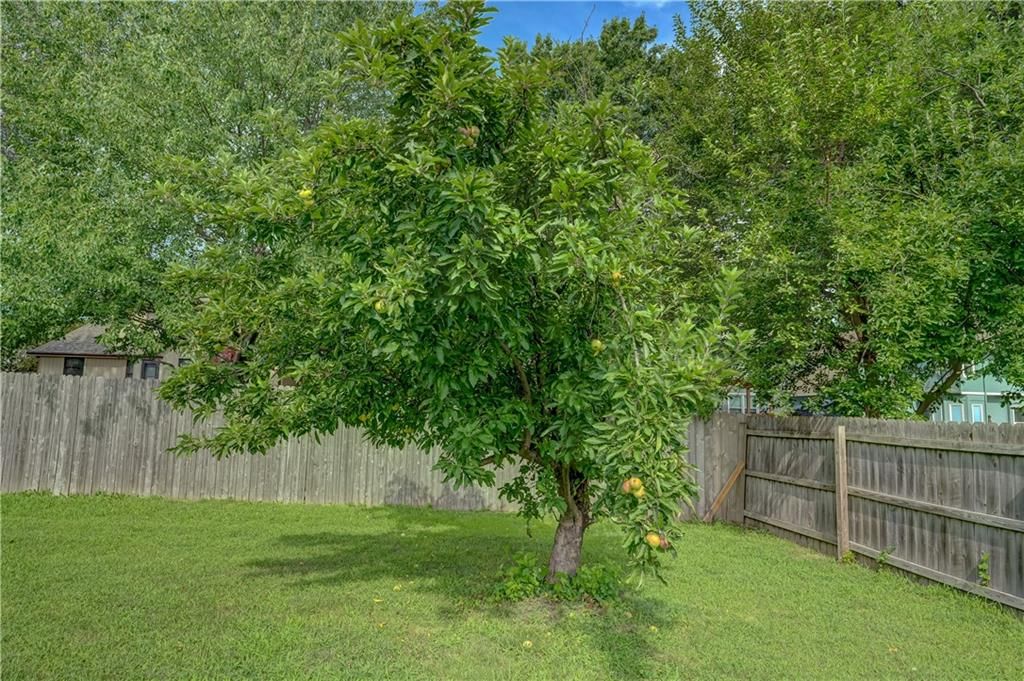 1024 SE Dover Drive — photo 48