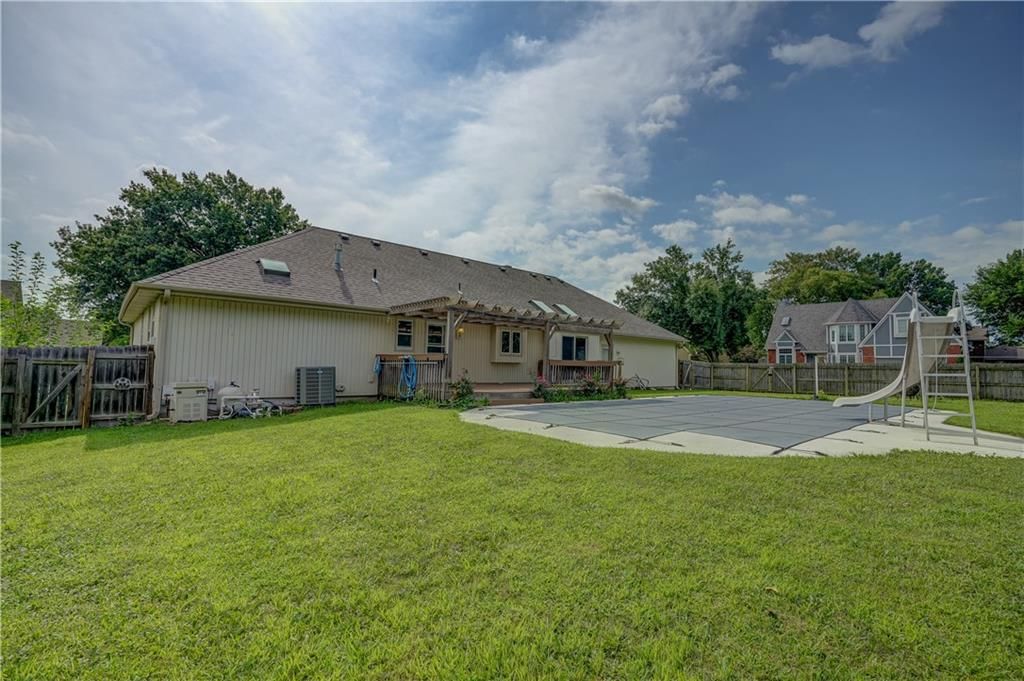 1024 SE Dover Drive — photo 49