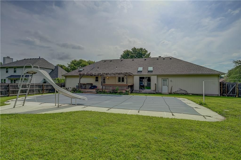 1024 SE Dover Drive — photo 50