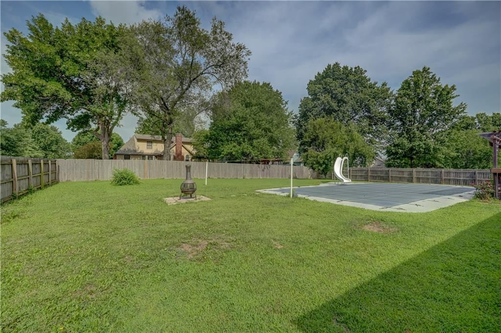1024 SE Dover Drive — photo 52
