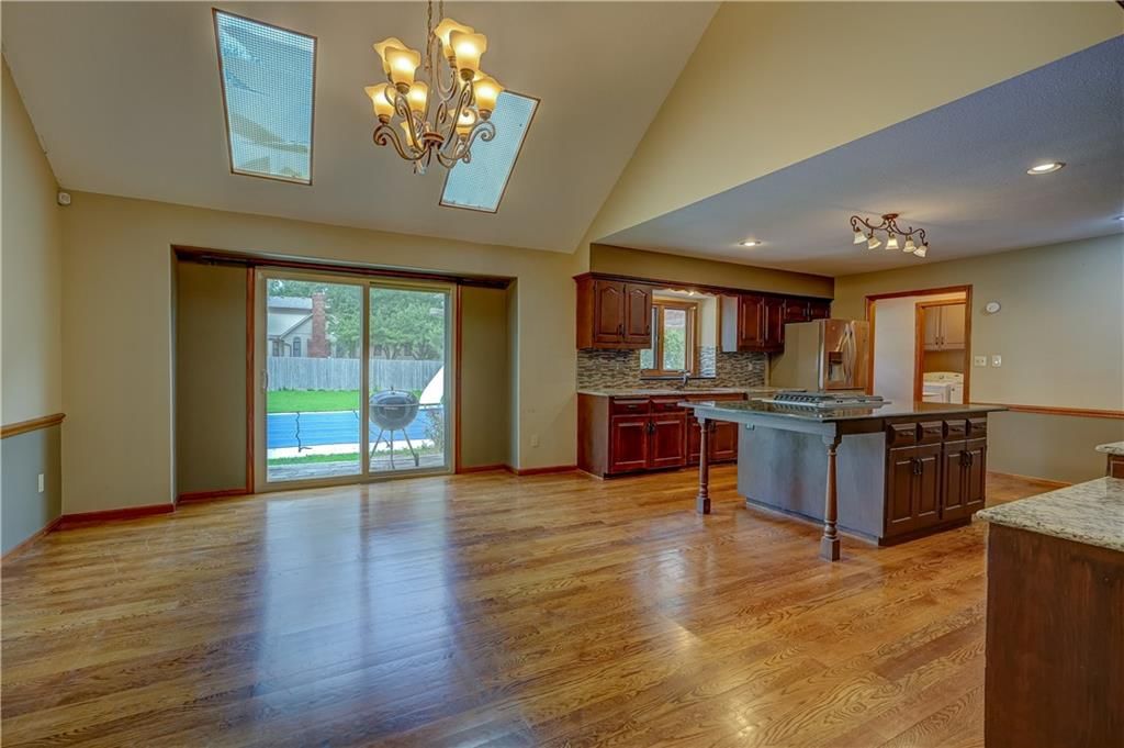 1024 SE Dover Drive — photo 10