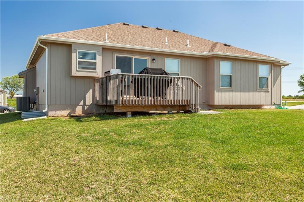 1003 Fox Trot Drive — photo 34